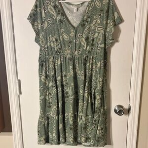 Planet Gold Green Paisley Midi Dress